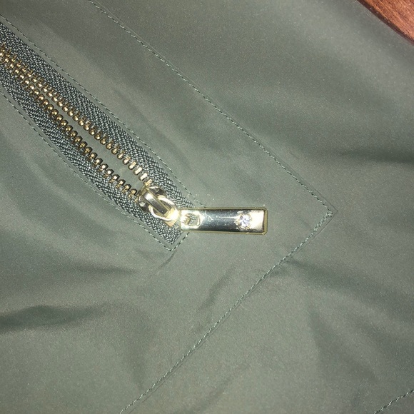 Like new JM collection spring rain jacket - Picture 5 of 7